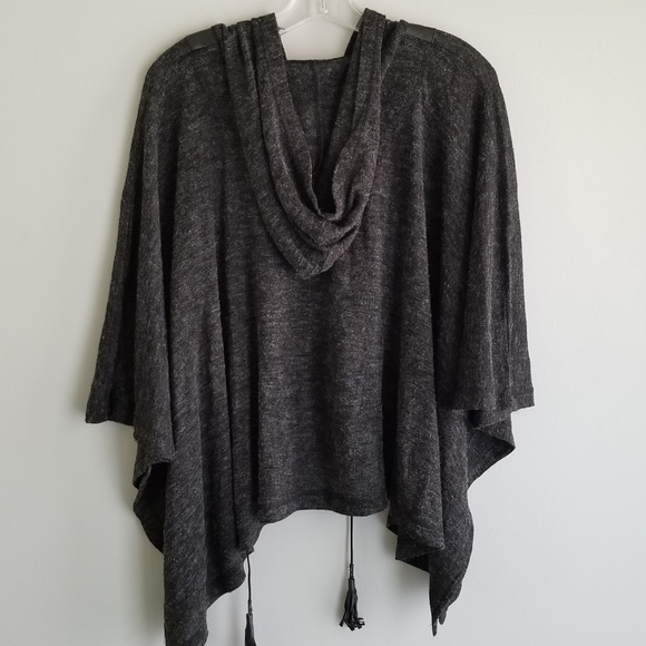 💥NEW💥Cecico Light Weight Poncho Hoodie One Size - Picture 3 of 6